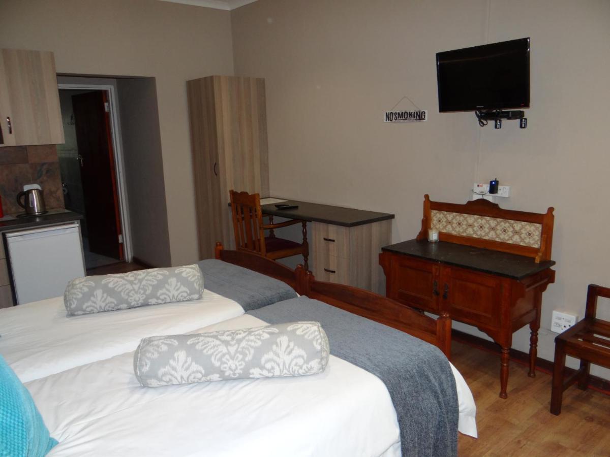 La Paix Guesthouse Beaufort West Zewnętrze zdjęcie